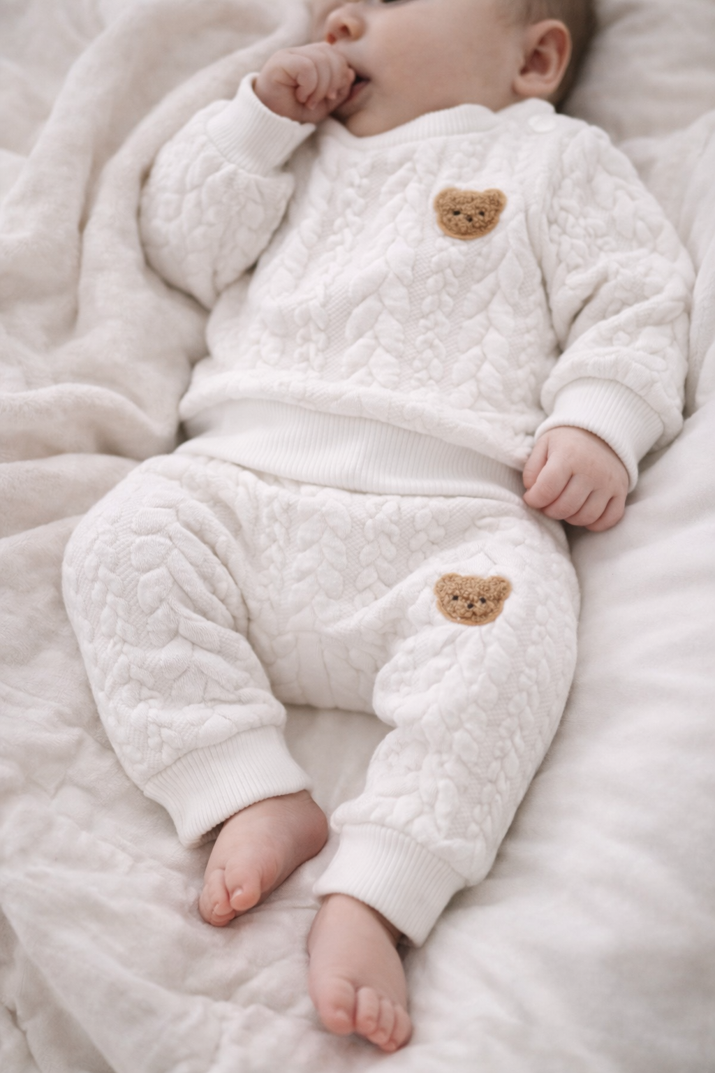 Newborn white Cable Knit Baby Outfit Set